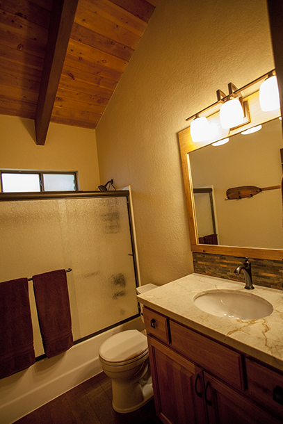 Wildhorn Tahoe Donner Vacation Rental Master Bathroom